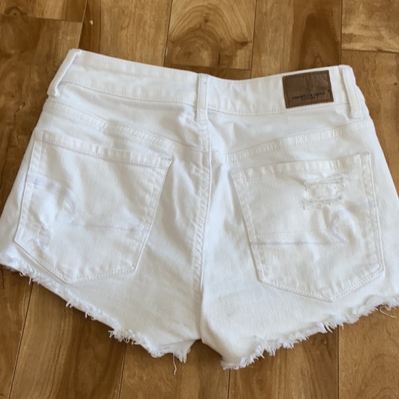 American Eagle White Super Stretch Jean Shorts - Picture 4 of 4